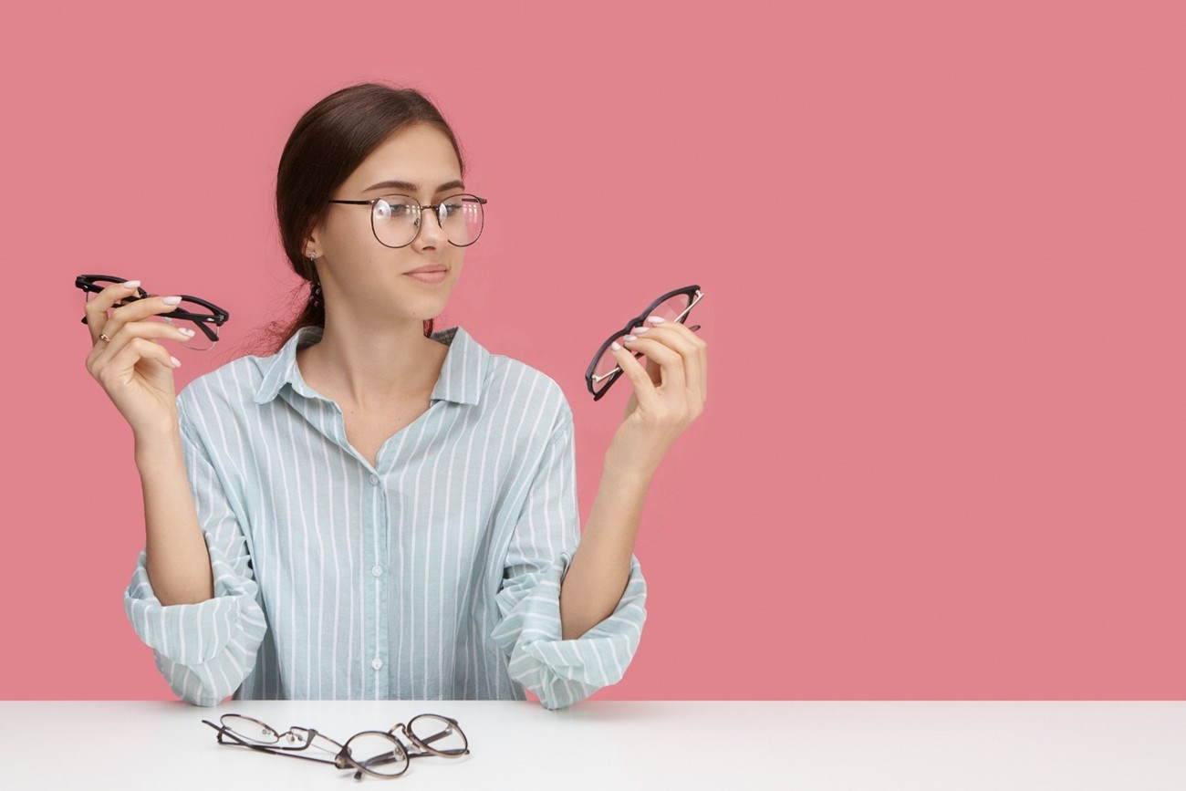 How to Pick Glasses for Your Face Shape – Kuwait Style & Comfort Guide